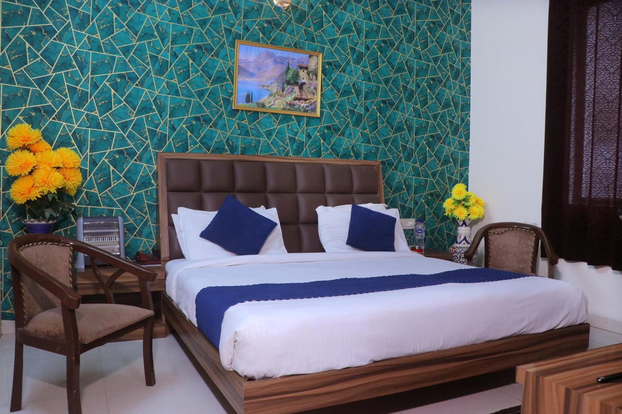 Hotel Panache Mathura Eksteriør bilde