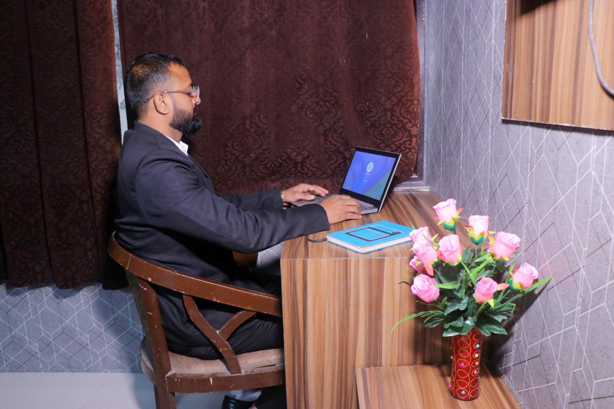 Hotel Panache Mathura Eksteriør bilde